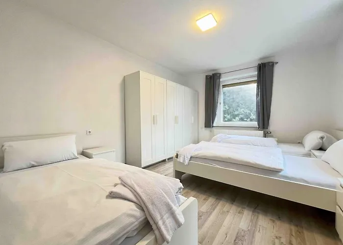 Sad801 - Geraeumige Monteurwohnung Schwandorf in Bayern